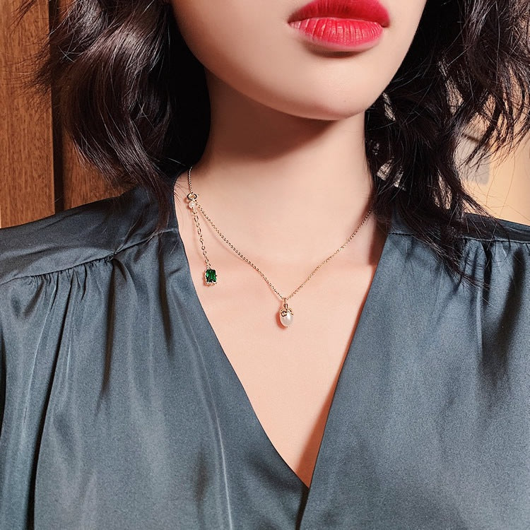 Emerald Serenity Pearl Pendant Necklace